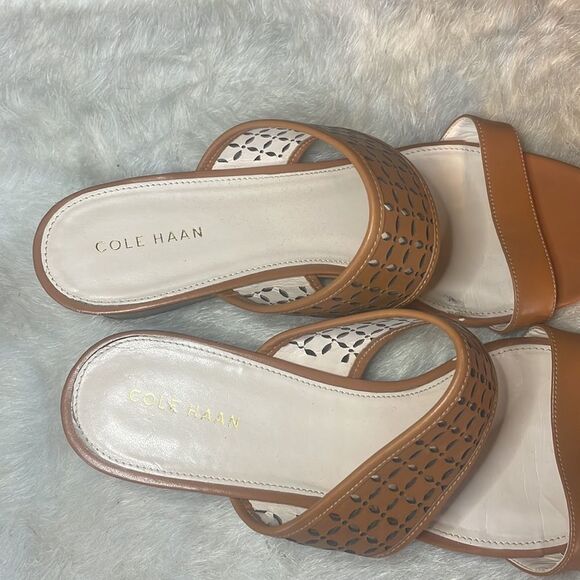 Cole Haan shoes 9.5 (3700) - Picture 3 of 11